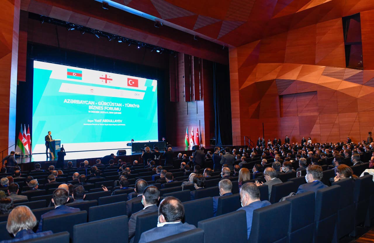 Azərbaycan-Gürcüstan-Türkiyə biznes forumu keçirilib
